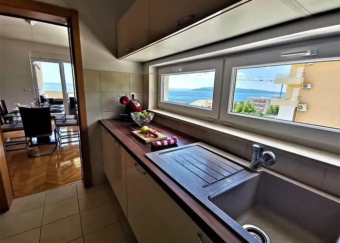 Makarska, Panoramic Sea & Mountains View, Cucek شقة