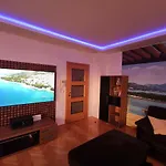 アパート Makarska, Panoramic Sea & Mountains View, Cucek *