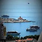 Makarska, Panoramic Sea & Mountains View, Cucek アパート