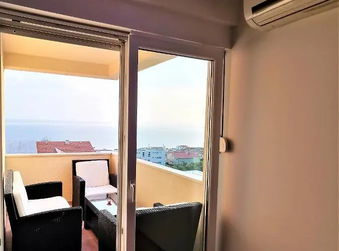 Makarska, Panoramic Sea & Mountains View, Cucek Apartment *