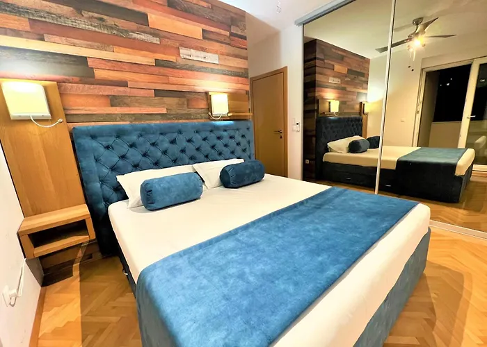 Makarska, Panoramic Sea & Mountains View, Cucek Apartment *