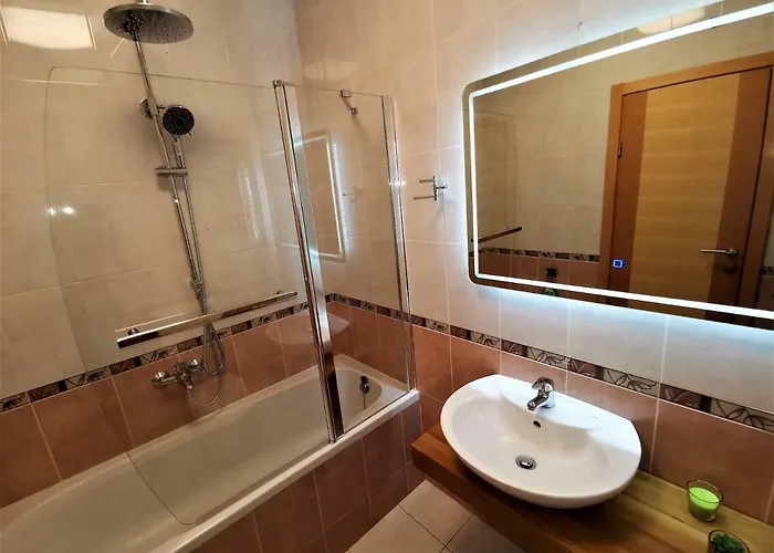 Makarska, Panoramic Sea & Mountains View, Cucek Apartment