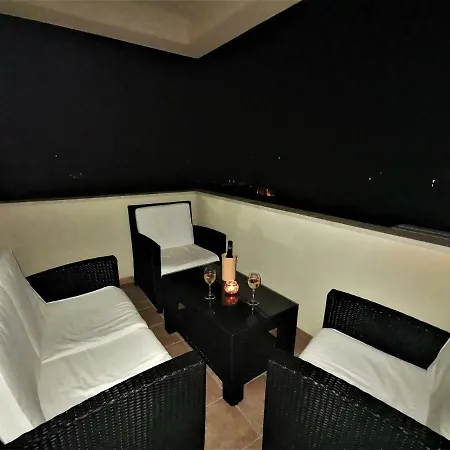 Makarska, Panoramic Sea & Mountains View, Cucek Apartment *